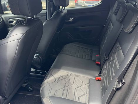 Fiat Strada Volcano 1.3 Flex 8V CD