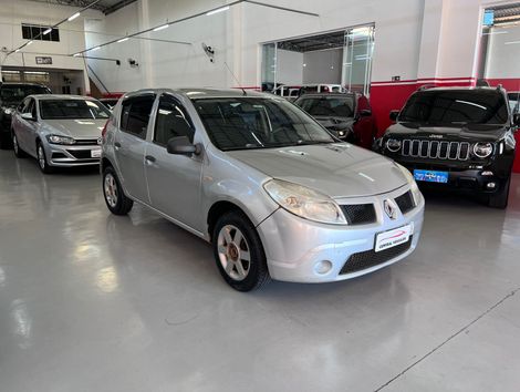 Renault SANDERO Authentique Hi-Flex 1.0 16V 5p