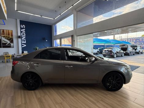 Kia Motors Cerato 1.6 16V Mec.