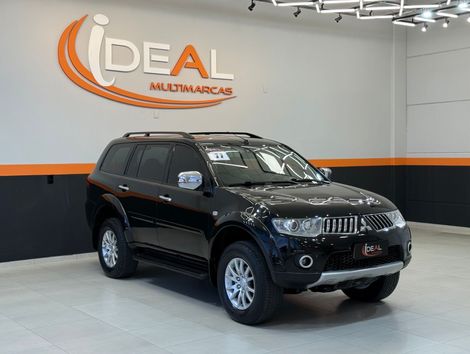 Mitsubishi Pajero DAKAR 3.2 4x4 T.I. Dies. 5p Aut.