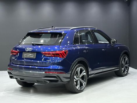 Audi Q3 Perf. Black 2.0 TFSI Tiptr. Quattro