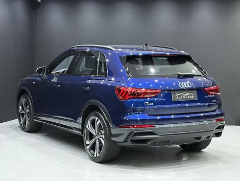 Audi Q3 Perf. Black 2.0 TFSI Tiptr. Quattro