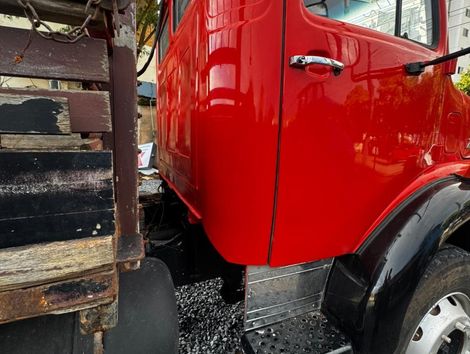 MERCEDES-BENZ L-2013 3-Eixos 2p (diesel)