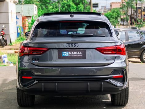 Audi Q3 SPB Perf.Black Plus 2.0 TFSI Tip.Quat