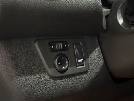 Renault KWID OUTSIDER 1.0 Flex 12V 5p Mec.