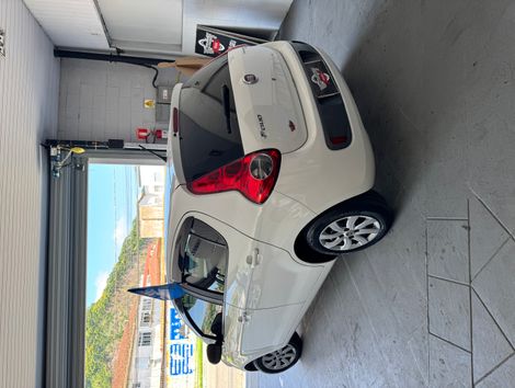 Fiat Palio Week. ATTRACTIVE 1.4 Fire Flex 8V