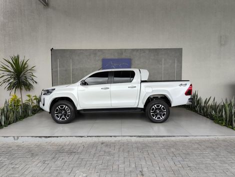 Toyota Hilux CD SRX Plus 4x4 2.8 TDI Die. Aut.