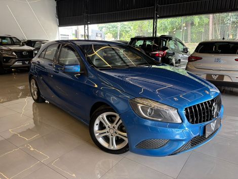 Mercedes Classe A 200 1.6 TB 16V Style 156cv Aut.