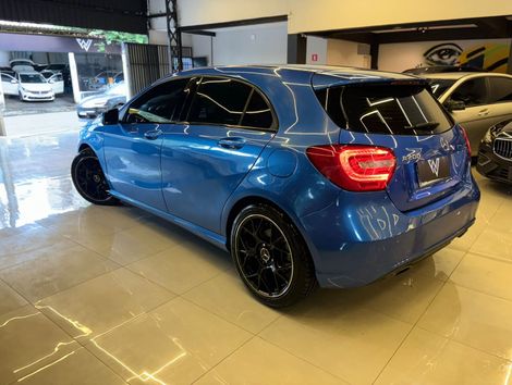 Mercedes Classe A 200 1.6 TB 16V Style 156cv Aut.