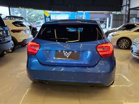 Mercedes Classe A 200 1.6 TB 16V Style 156cv Aut.