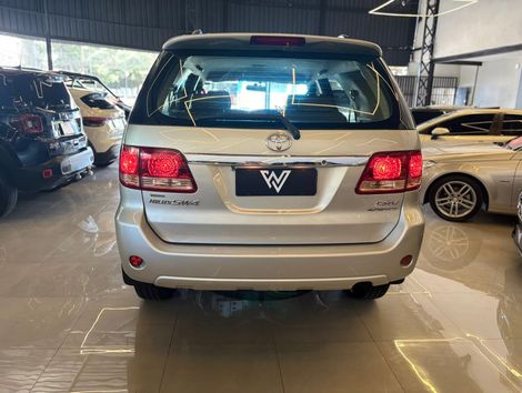 Toyota Hilux CD SRV D4-D 4x4 3.0 TDI Diesel Aut