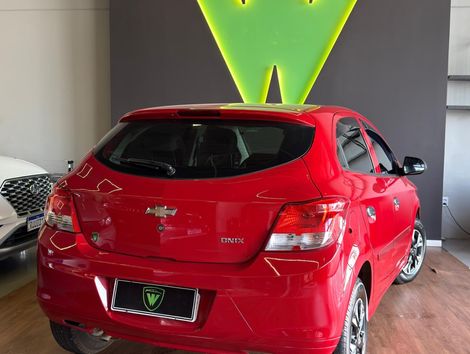 Chevrolet ONIX HATCH LS 1.0 8V FlexPower 5p Mec.