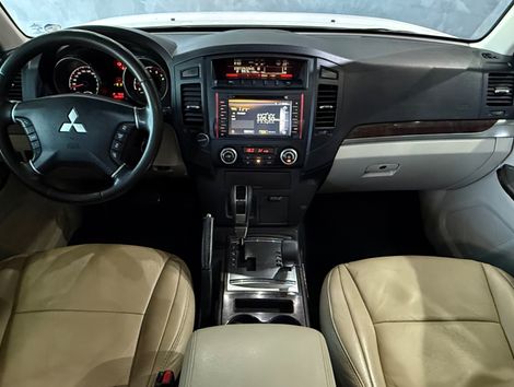 Mitsubishi Pajero HPE Full 3.2 4x4 T.I.Dies. 5p Aut