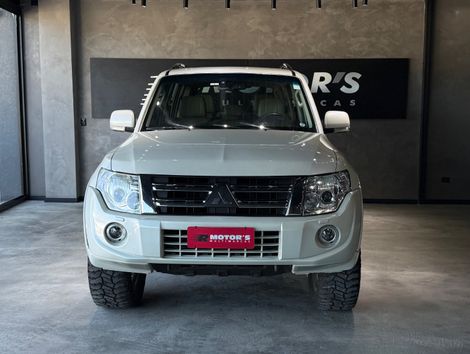 Mitsubishi Pajero HPE Full 3.2 4x4 T.I.Dies. 5p Aut