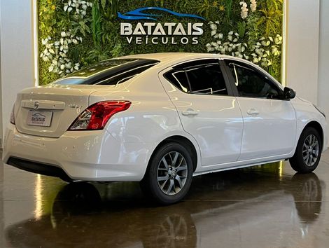 Nissan VERSA SV 1.6 16V FlexStart 4p Mec.