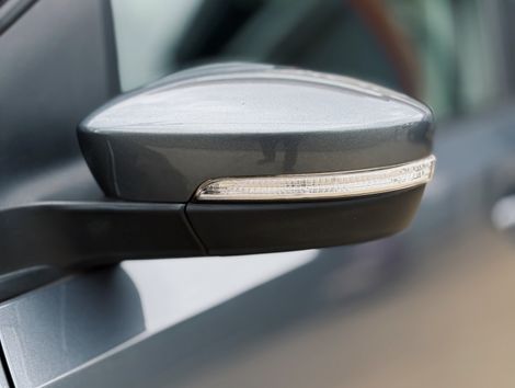 VolksWagen up! Connect 1.0 TSI Total Flex 12V 5p