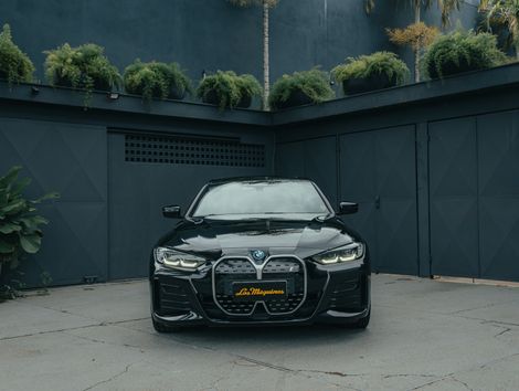 BMW i4 e-Drive 35 M Sport (Elétrico)