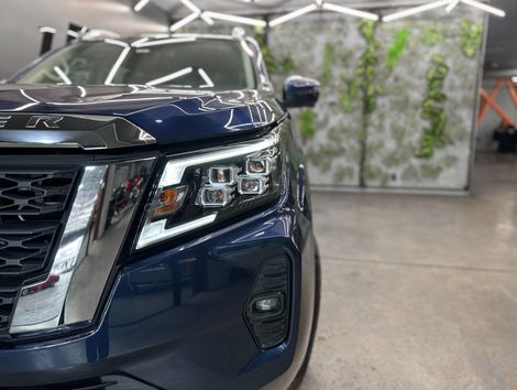 Nissan Frontier PLATI. CD  2.3 Bi-TB Dies.Aut.