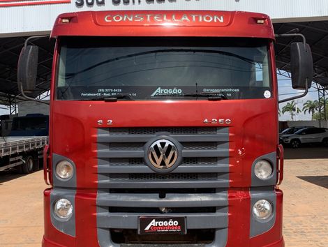 VOLKSWAGEN 24-250 E Constellation 3-Eixos 2p (diese