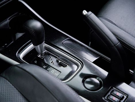 Mitsubishi OUTLANDER COMFORT 2.0 16V Aut.