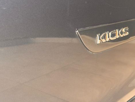 Nissan KICKS SL 1.6 16V FlexStar 5p Aut.