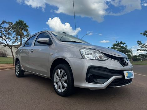 Toyota ETIOS X Sedan 1.5 Flex 16V 4p Mec.