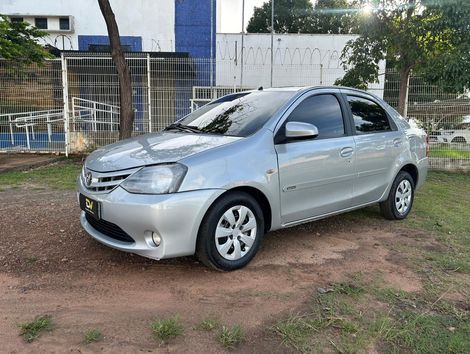 Toyota ETIOS XS Sedan1.5 Flex 16V 4p Mec.