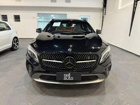 Mercedes GLA 200 Vision 1.6/1.6 TB 16V Flex Aut.