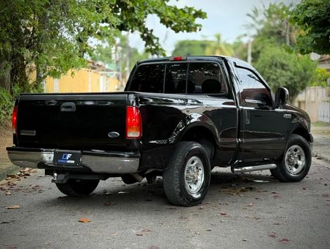 Ford F-250 XLT 3.9 4x2 Diesel TB