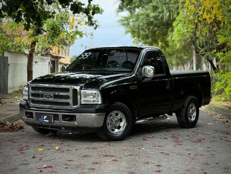 Ford F-250 XLT 3.9 4x2 Diesel TB