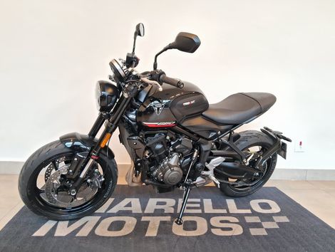 TRIUMPH TRIDENT 660