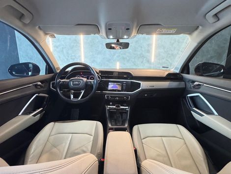 Audi Q3 Prest. 1.4 TFSI Flex/Prest. S-tronic