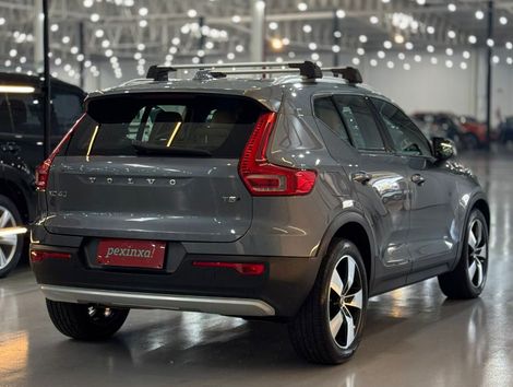 Volvo XC 40 T-5 MOMENTUM 2.0 252cv AWD