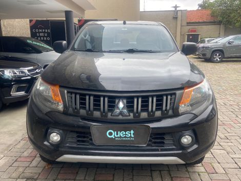 Mitsubishi L200 Tri. Outd. GLX 2.4 CD 4x4 Die. Mec.