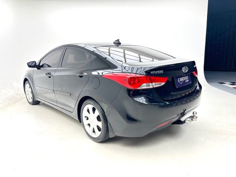 Hyundai Elantra GLS 1.8 16V Aut.