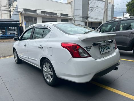 Nissan VERSA UNIQUE 1.6 16V FlexStart 4p Aut.