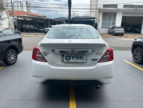 Nissan VERSA UNIQUE 1.6 16V FlexStart 4p Aut.