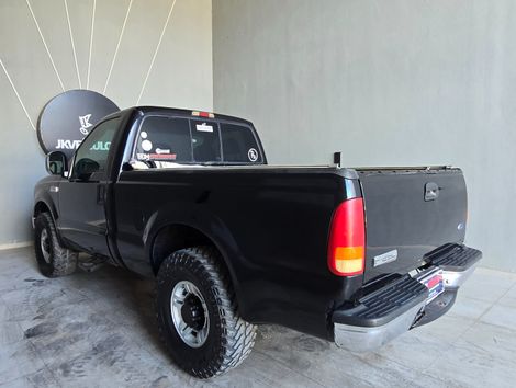 Ford F-250 XLT 3.9 4x2 Diesel TB