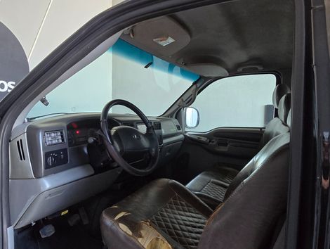 Ford F-250 XLT 3.9 4x2 Diesel TB