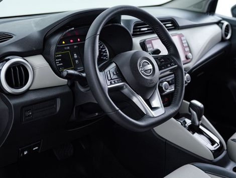 Nissan VERSA Exclusive 1.6 16V Flex Aut.