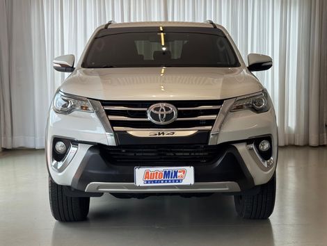 Toyota Hilux SW4 SRX 4x4 4.0 V6 24V Aut.