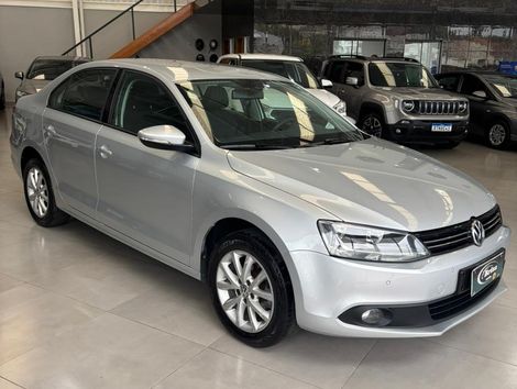 VolksWagen JETTA Comfortline 2.0 T.Flex 8V 4p Tipt.