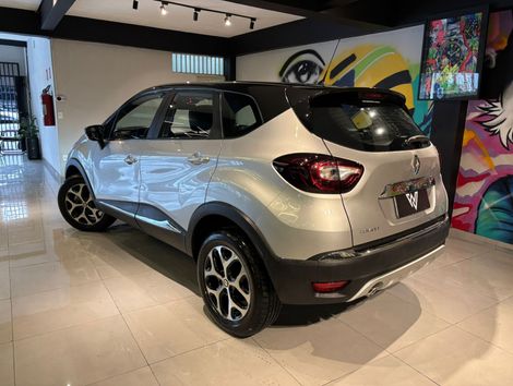 Renault CAPTUR Intense Bose 2.0 16V Flex 5p Aut.