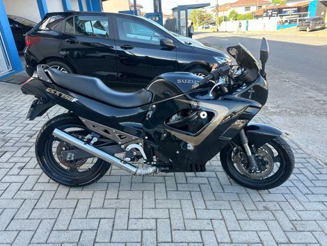 SUZUKI GSX 750 F