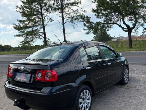 VolksWagen Polo Sedan 1.6 Mi Total Flex 8V 4p