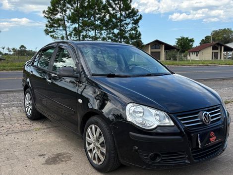 VolksWagen Polo Sedan 1.6 Mi Total Flex 8V 4p