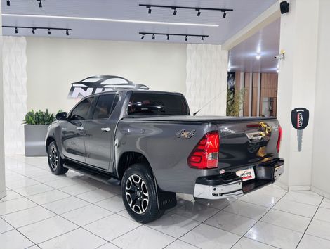 Toyota Hilux CD SRV 4x4 2.8 TDI Diesel Aut.