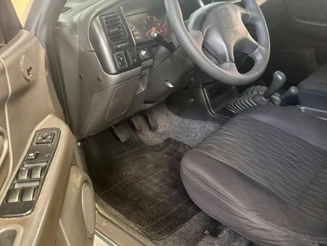 Mitsubishi L200 GL 2.5 4X4 CD Diesel