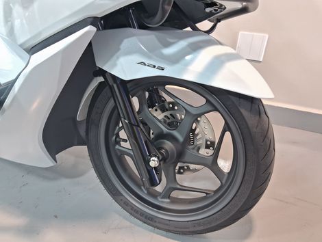 HONDA PCX 160 DLX