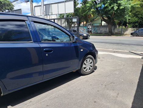 Toyota ETIOS X 1.3 Flex 16V 5p Mec.
